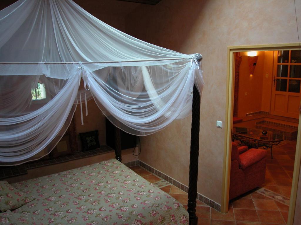 Le Mazet De La Dame Bed & Breakfast Barbentane Cameră foto